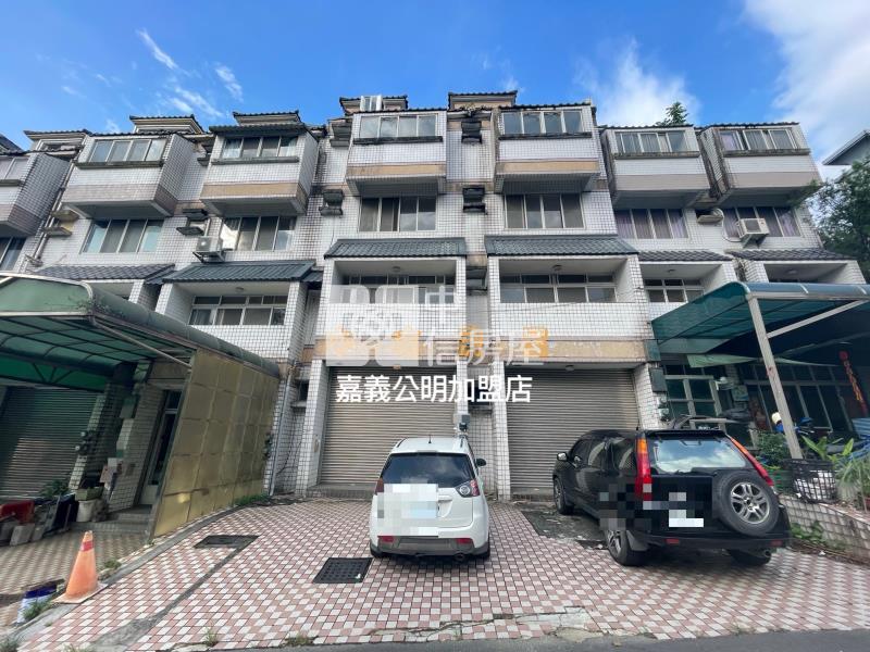 君臨天下(A) 近中埔市區透天店面房屋室內格局與周邊環境