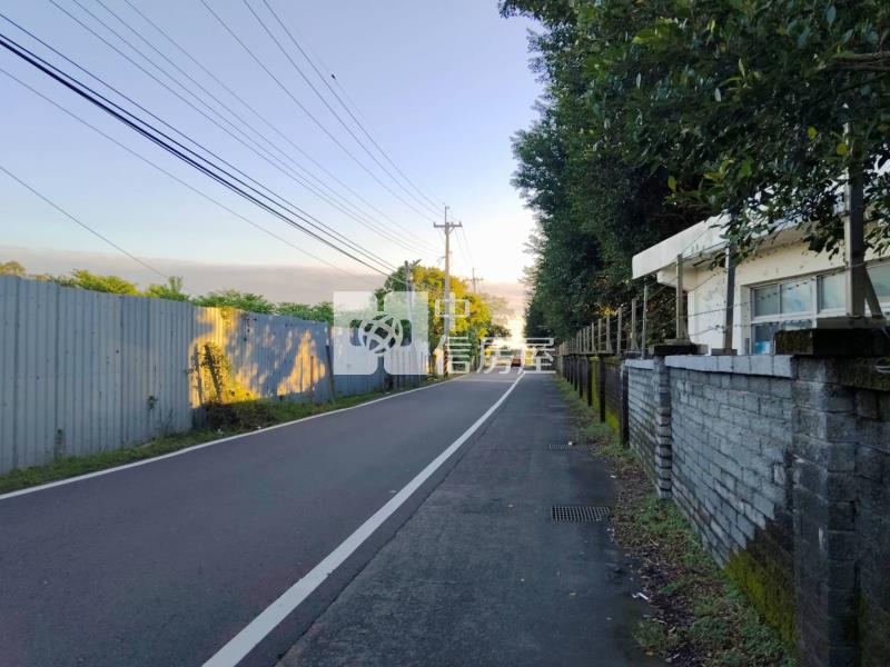 台北商業大學一般農房屋室內格局與周邊環境