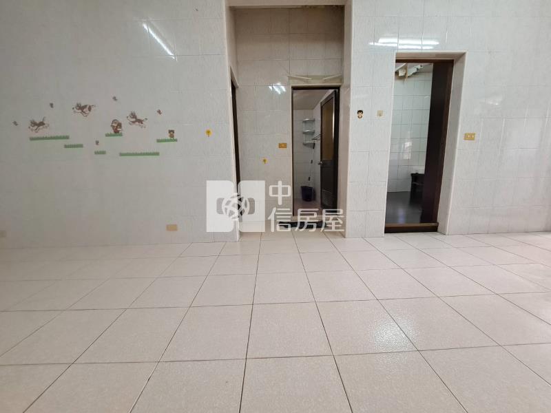 中山大學,駁二景觀2房低價華廈房屋室內格局與周邊環境
