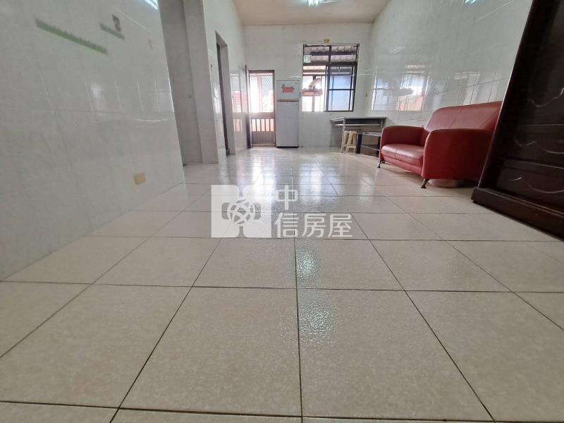 中山大學,駁二景觀2房低價華廈房屋室內格局與周邊環境