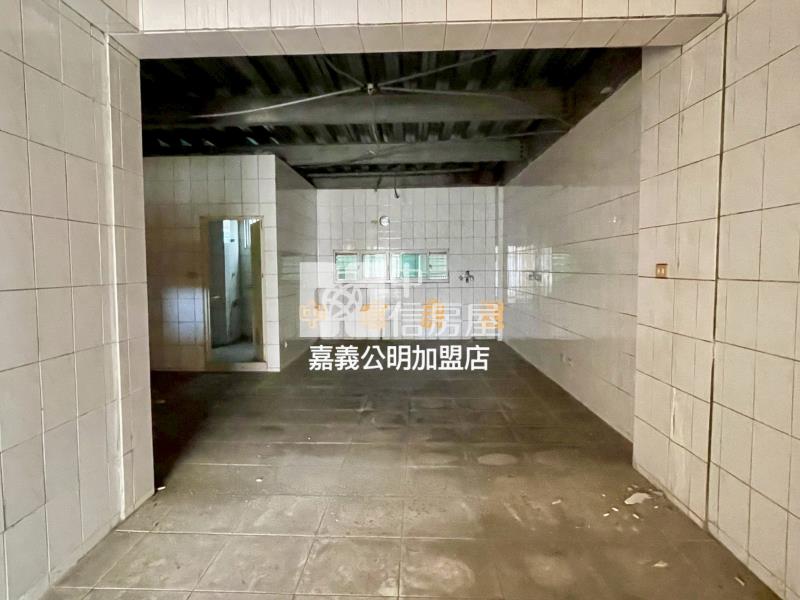 君臨天下(B) 近中埔市區透天店面房屋室內格局與周邊環境