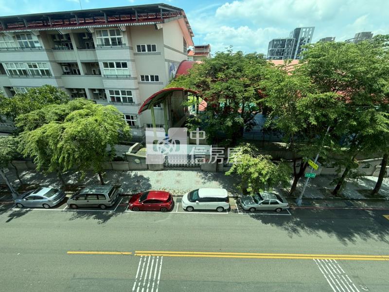 立新國小旁大地坪電梯別墅房屋室內格局與周邊環境