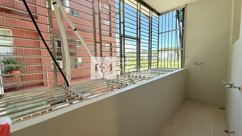 百福全新裝潢黃金3樓房屋室內格局與周邊環境