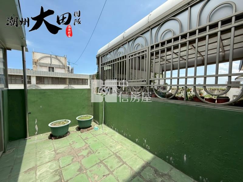 小港樓中樓車位四房房屋室內格局與周邊環境