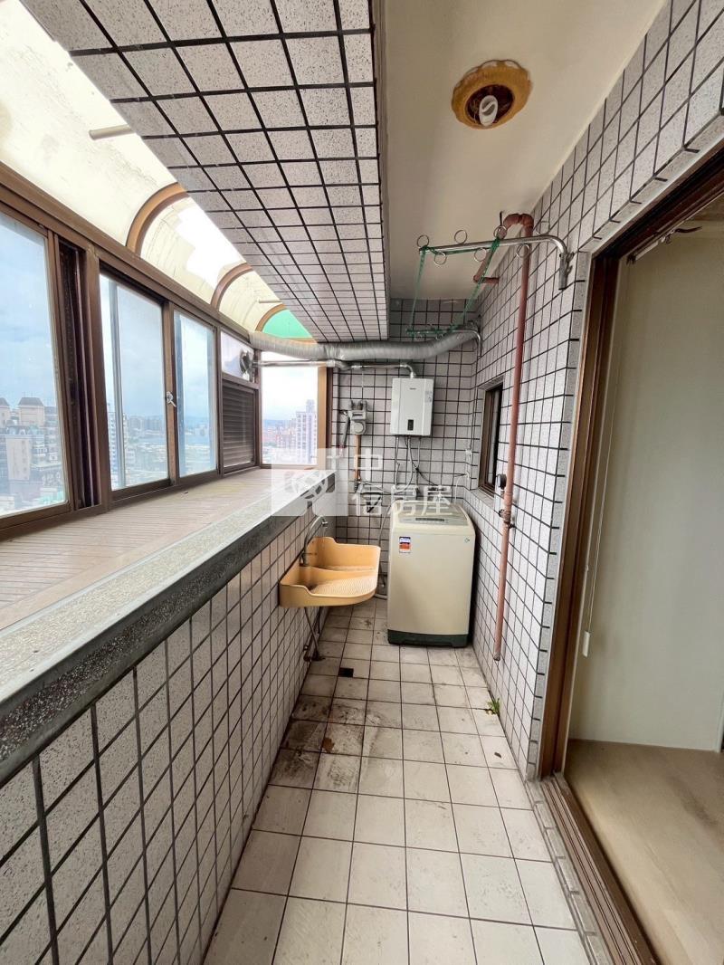 一品中原4房房屋室內格局與周邊環境
