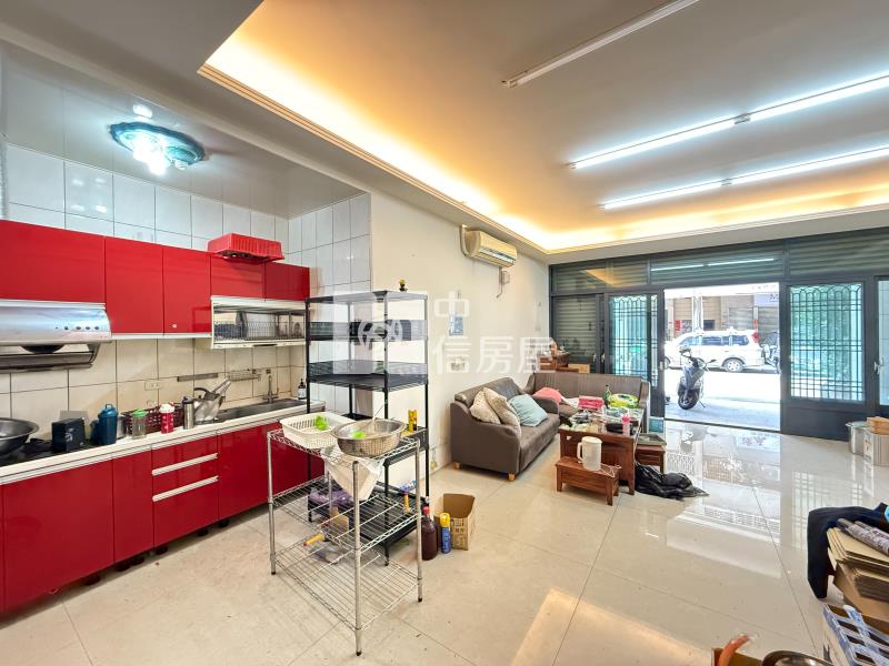 北區德化街大面寬樓店房屋室內格局與周邊環境