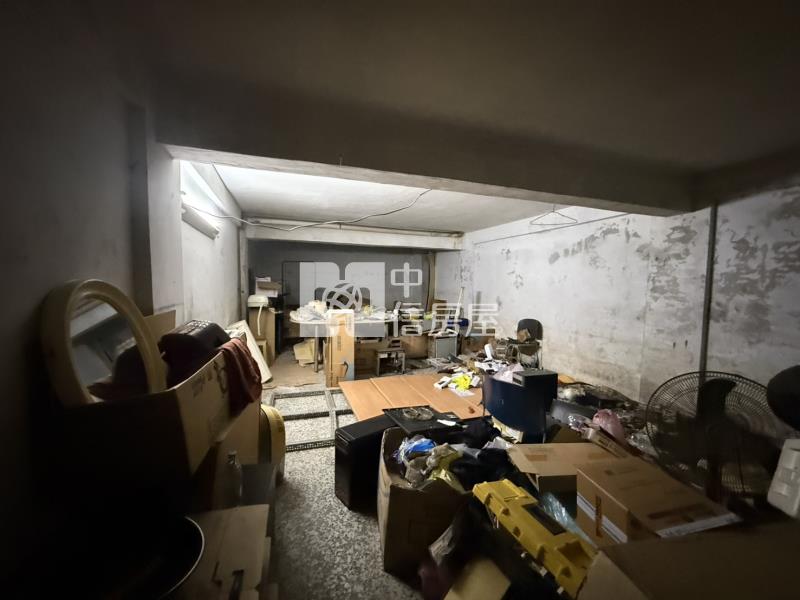 北屯國小旁大面寬一樓公寓房屋室內格局與周邊環境