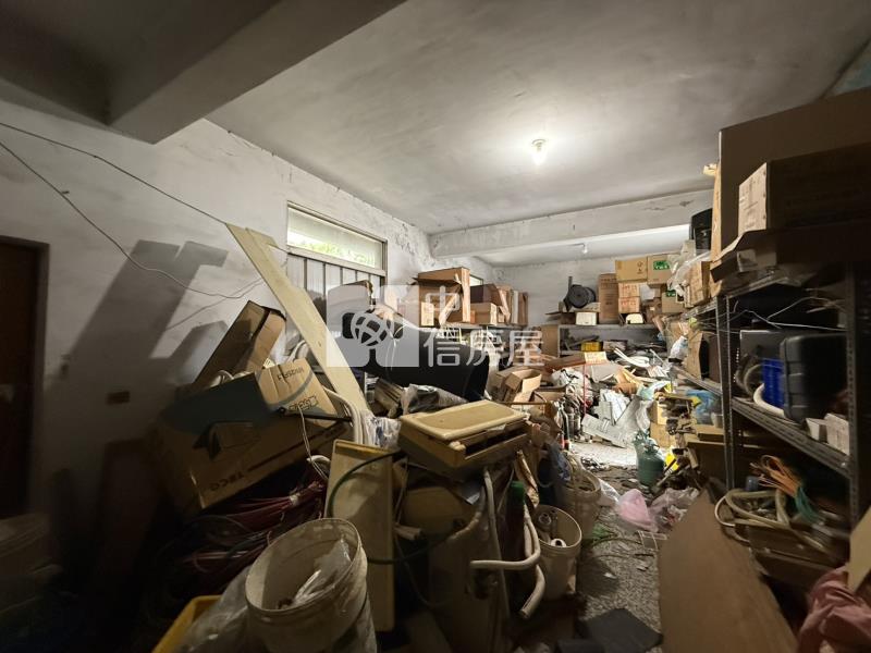北屯國小旁大面寬一樓公寓房屋室內格局與周邊環境