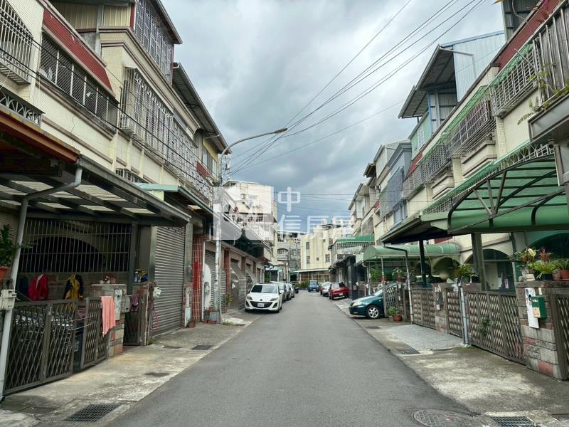 塗城&成功雙商圈全新整理車庫透天房屋室內格局與周邊環境