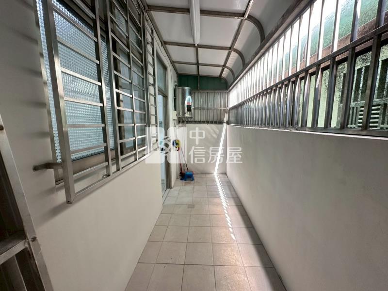 塗城&成功雙商圈全新整理車庫透天房屋室內格局與周邊環境