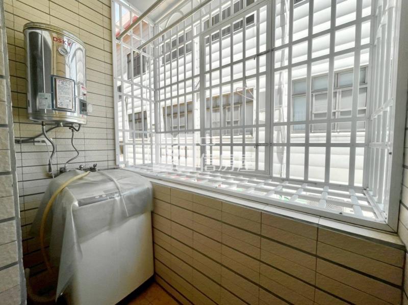 漢神巨蛋捷運整新3房美寓房屋室內格局與周邊環境