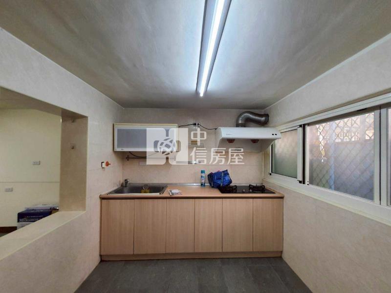 中正國中文教區透天房屋室內格局與周邊環境