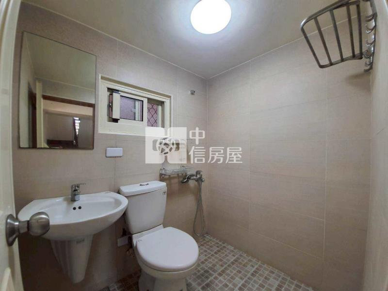 中正國中文教區透天房屋室內格局與周邊環境
