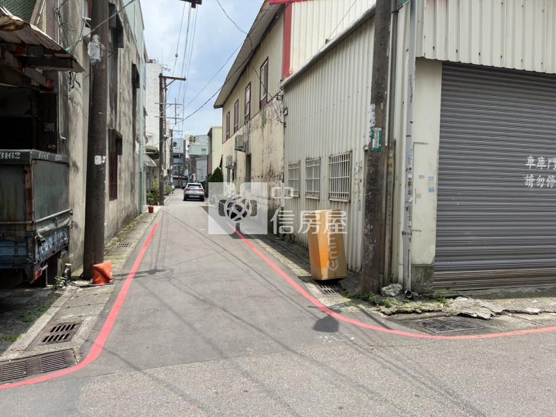 龍岡龍興國小旁方正建地房屋室內格局與周邊環境