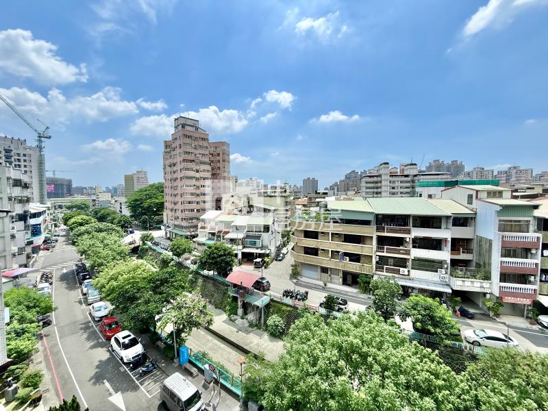 興安商圈入門大玄關精美三房車位房屋室內格局與周邊環境