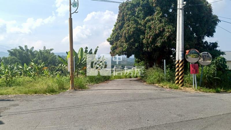 湖山大面寬建地房屋室內格局與周邊環境