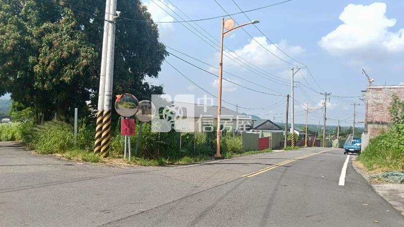 湖山大面寬建地房屋室內格局與周邊環境