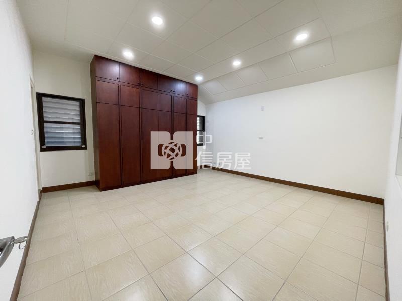 文心國小唐莊臨路大別墅房屋室內格局與周邊環境