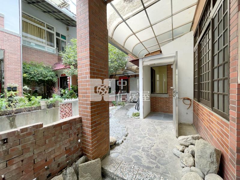 文心國小唐莊臨路大別墅房屋室內格局與周邊環境