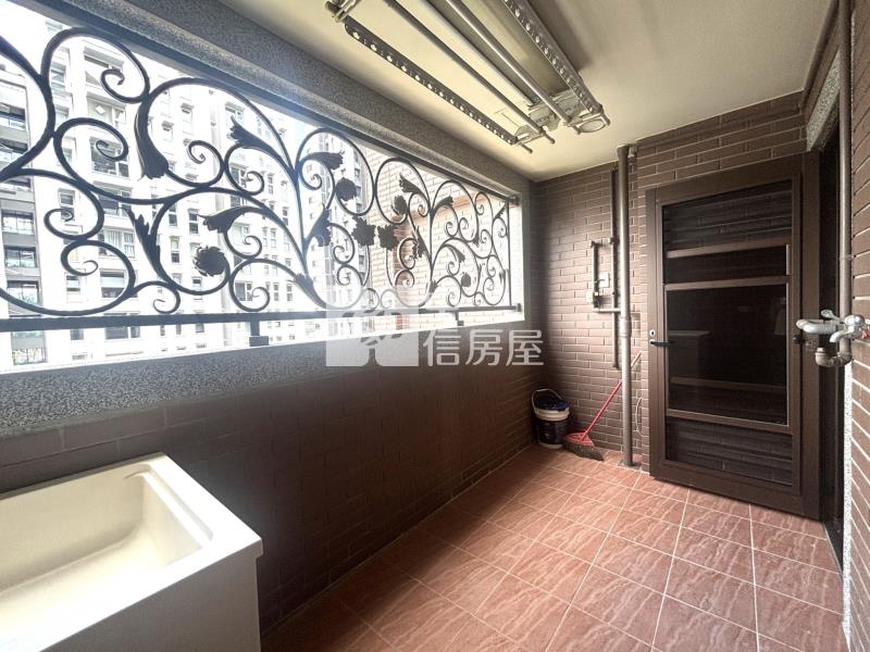 青埔A19美術館旁全新3+1房雙車房屋室內格局與周邊環境