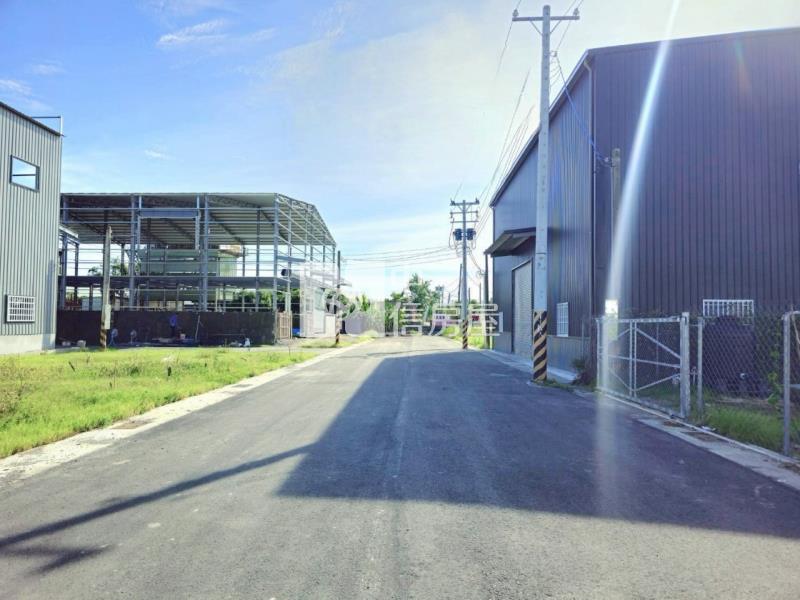 臨華鳳特區全新廠房都內農地房屋室內格局與周邊環境