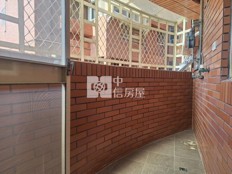 【奔馳】藝文特區百川綠晶四房車房屋室內格局與周邊環境