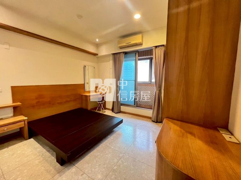 航空VISA兩房車房屋室內格局與周邊環境