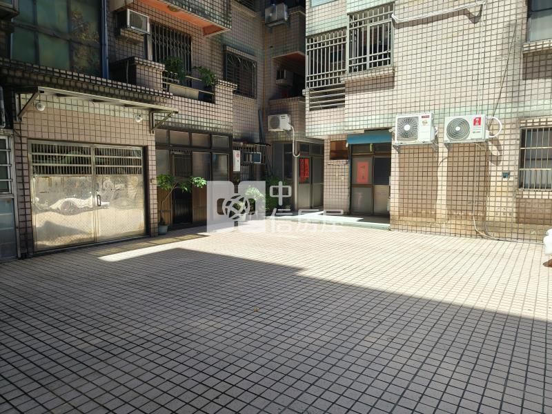 忠福全新整理電梯美3房房屋室內格局與周邊環境