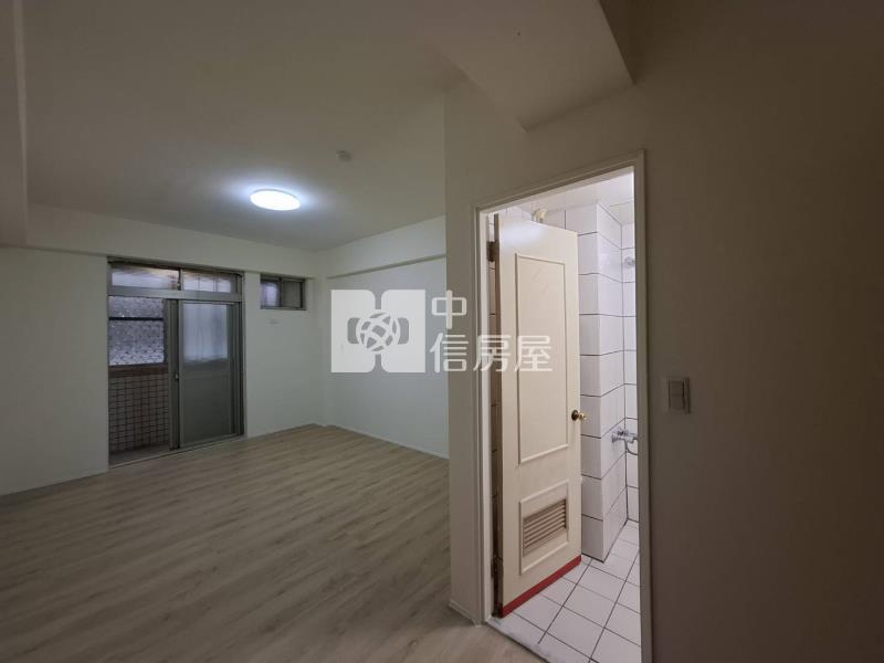 中壢體育園區低樓層大三房美寓+車位"輪抽"房屋室內格局與周邊環境
