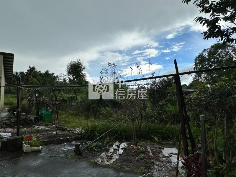 南投鹿谷廣興段建地(中寮路旁)房屋室內格局與周邊環境