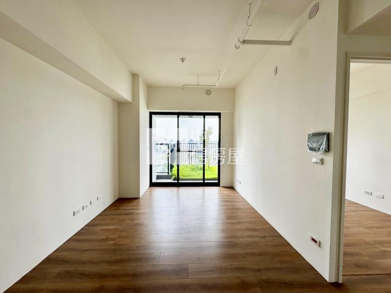 U雋視野三房平車房屋室內格局與周邊環境