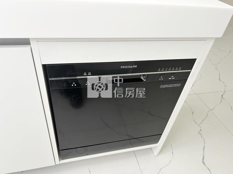 善化東勢寮全新5樓電梯雙車墅房屋室內格局與周邊環境