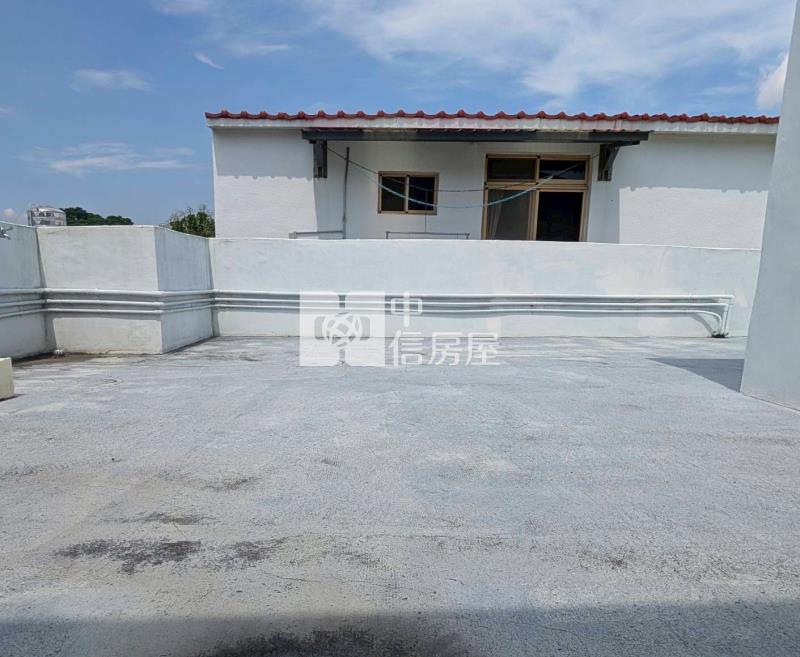 草屯陽明山雙併透天別墅房屋室內格局與周邊環境