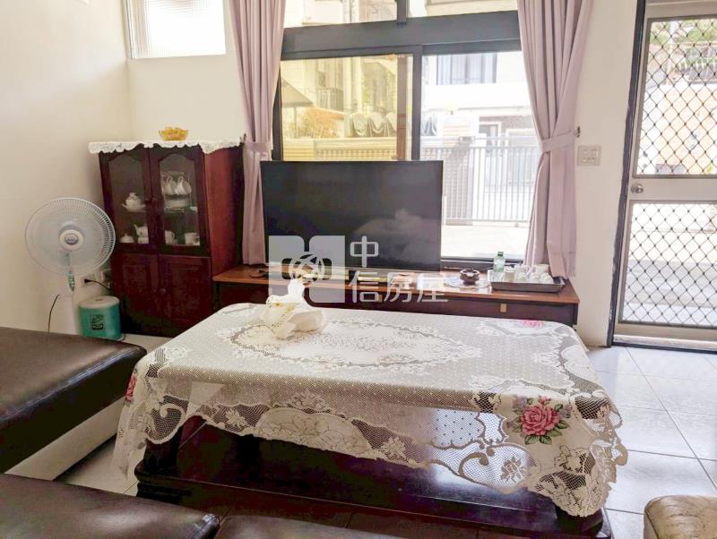 草屯陽明山雙併透天別墅房屋室內格局與周邊環境