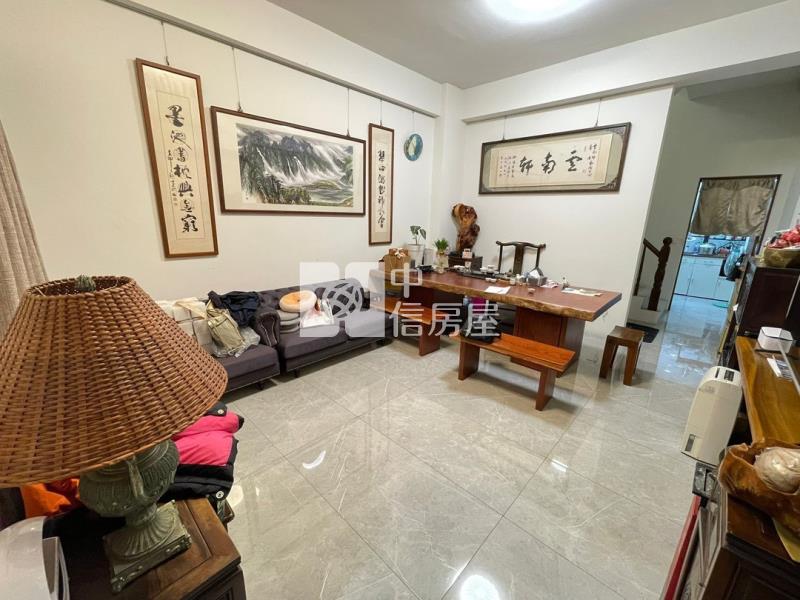 登輝路店面別墅