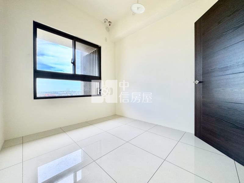 聯悅臻全新朝南低總價質感大兩房平車房屋室內格局與周邊環境