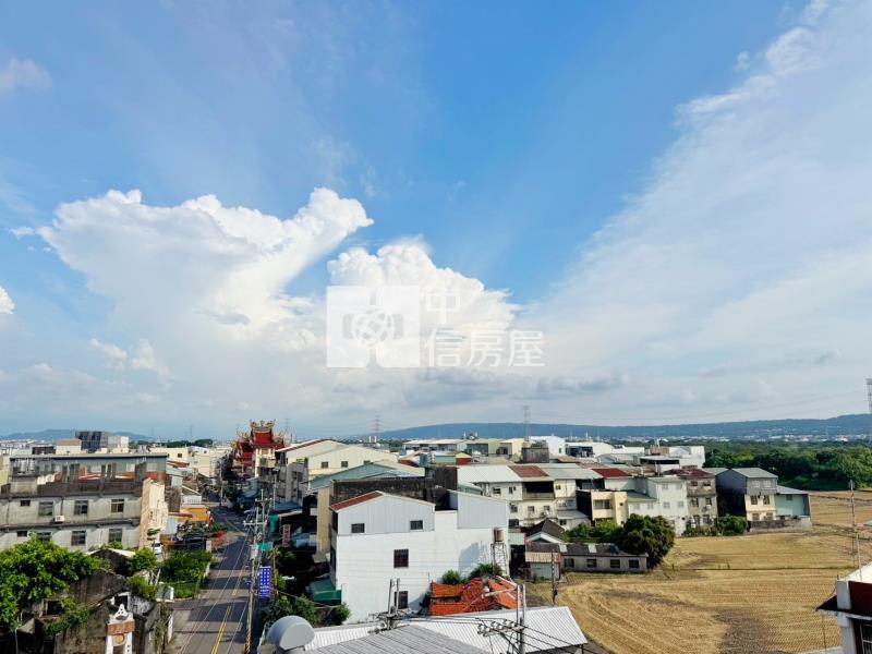 烏日全新完工別墅B2房屋室內格局與周邊環境