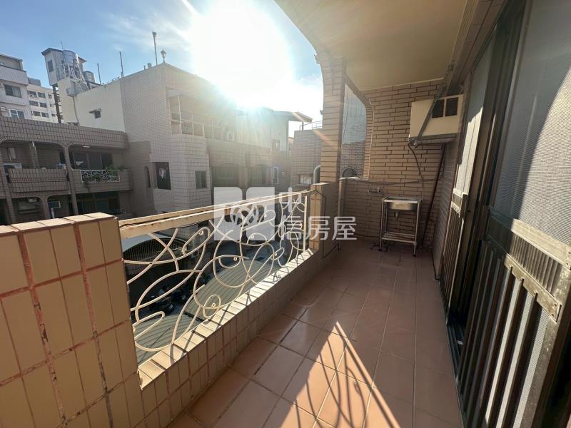 近奇美醫院有孝親房靜巷車墅房屋室內格局與周邊環境