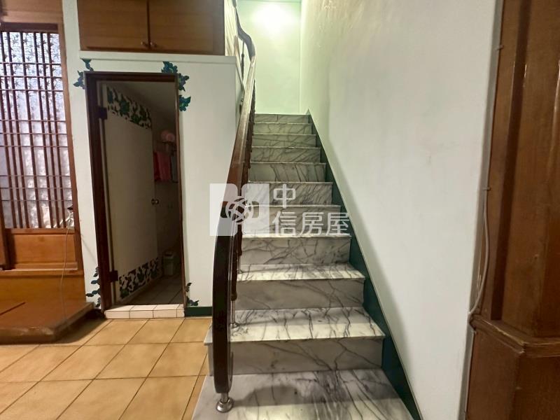 近奇美醫院有孝親房靜巷車墅房屋室內格局與周邊環境
