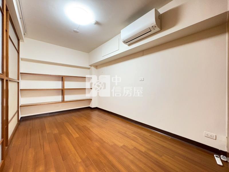 中山醫震後稀有釋出正樓中樓3+1房附平車房屋室內格局與周邊環境
