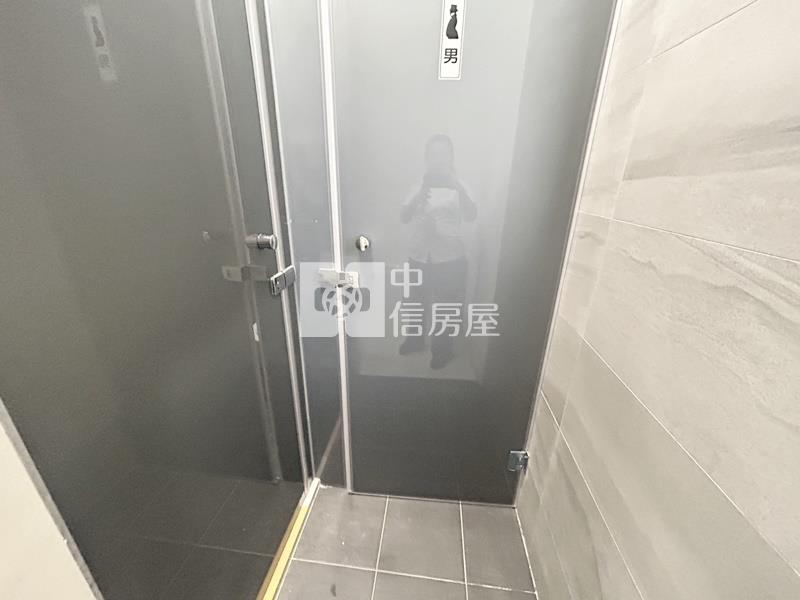 善化台鐵下全新包租公電梯雙車墅房屋室內格局與周邊環境