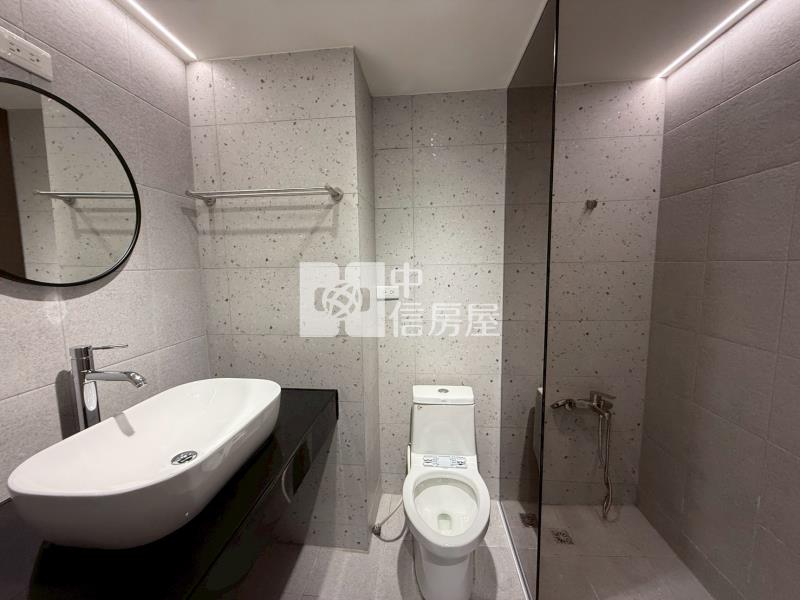 勤益科大.面公園3房樹海戶房屋室內格局與周邊環境