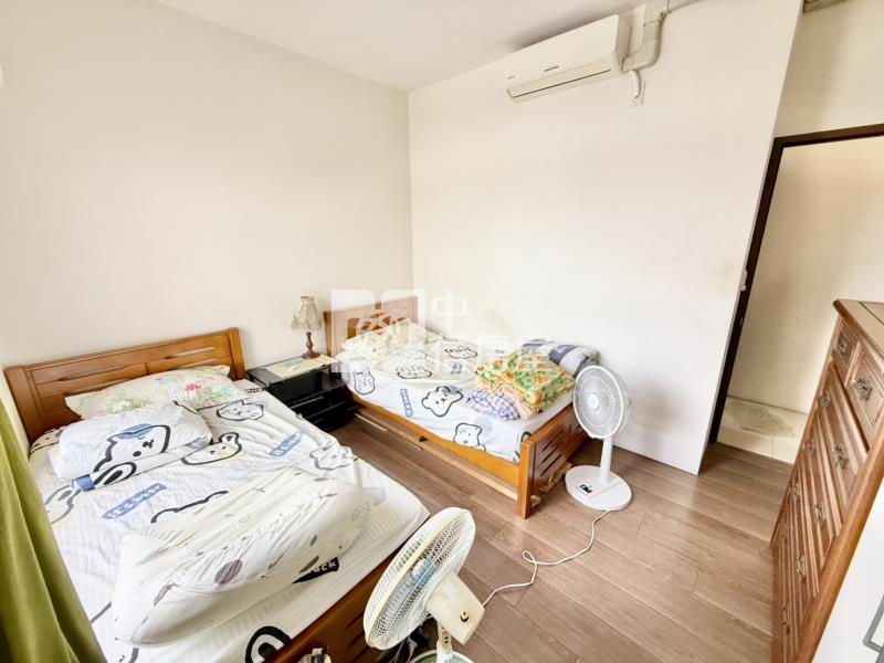 立新商圈河畔旁9年屋四房平車房屋室內格局與周邊環境