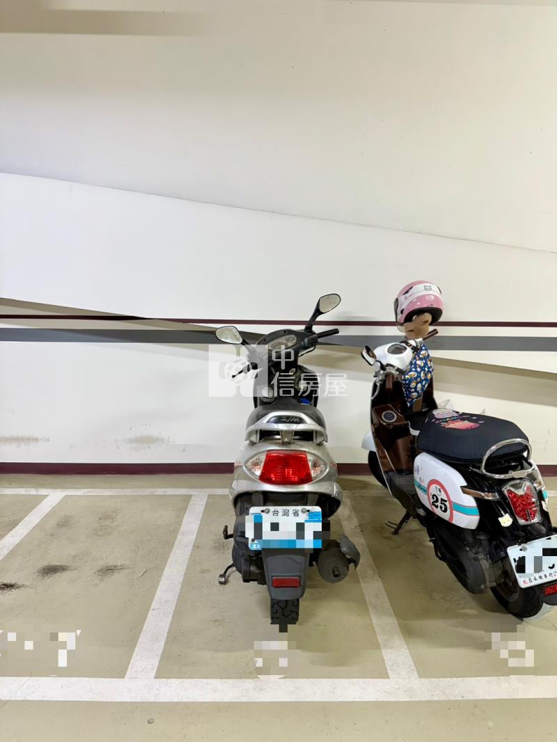 立新商圈河畔旁9年屋四房平車房屋室內格局與周邊環境