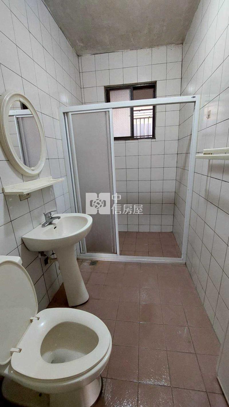 潛龍國小透天房屋室內格局與周邊環境