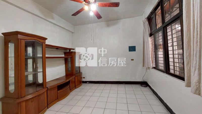 潛龍國小透天房屋室內格局與周邊環境