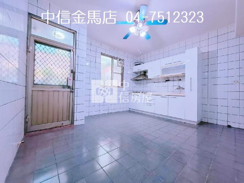 和美全聯雙車位美墅房屋室內格局與周邊環境