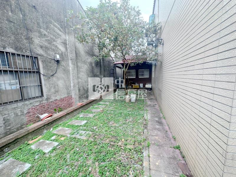 龍潭大池旁庭院大別墅房屋室內格局與周邊環境