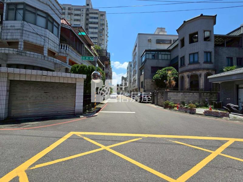 中壢後站【近中壢火車站】大面寬活巷建地房屋室內格局與周邊環境