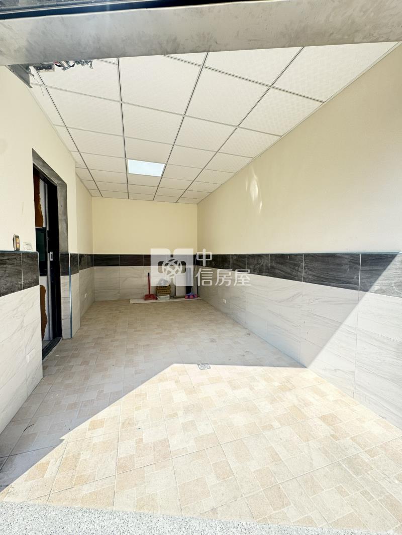 【奔馳】大竹翻新透天房屋室內格局與周邊環境